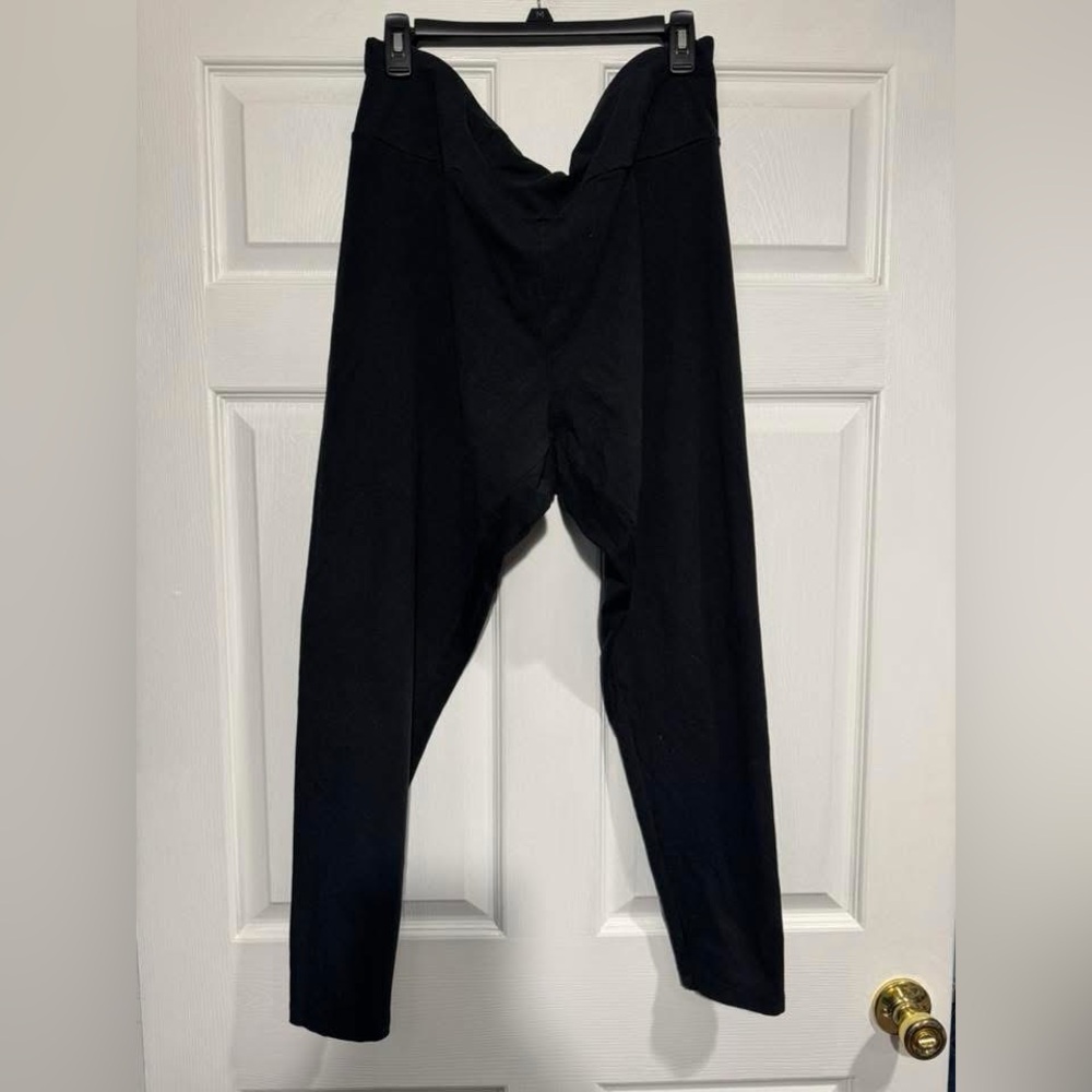 Ava & Viv Black Leggings
